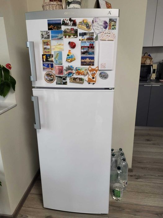 De vânzare un frigider!