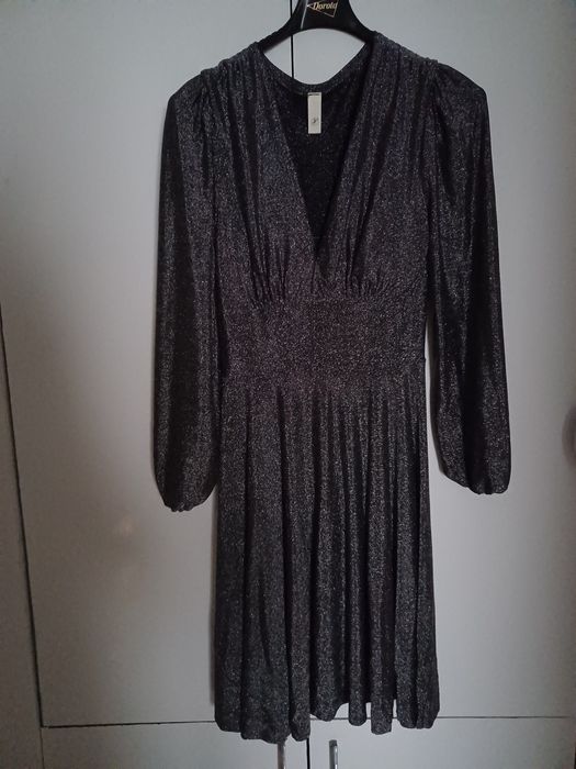 Vând   rochie  de ocazie.