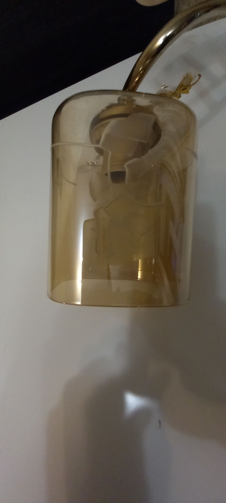Продам люстру новую