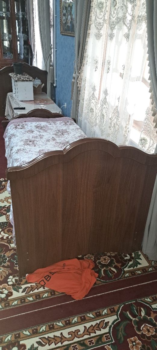 Одно Спальный кровать