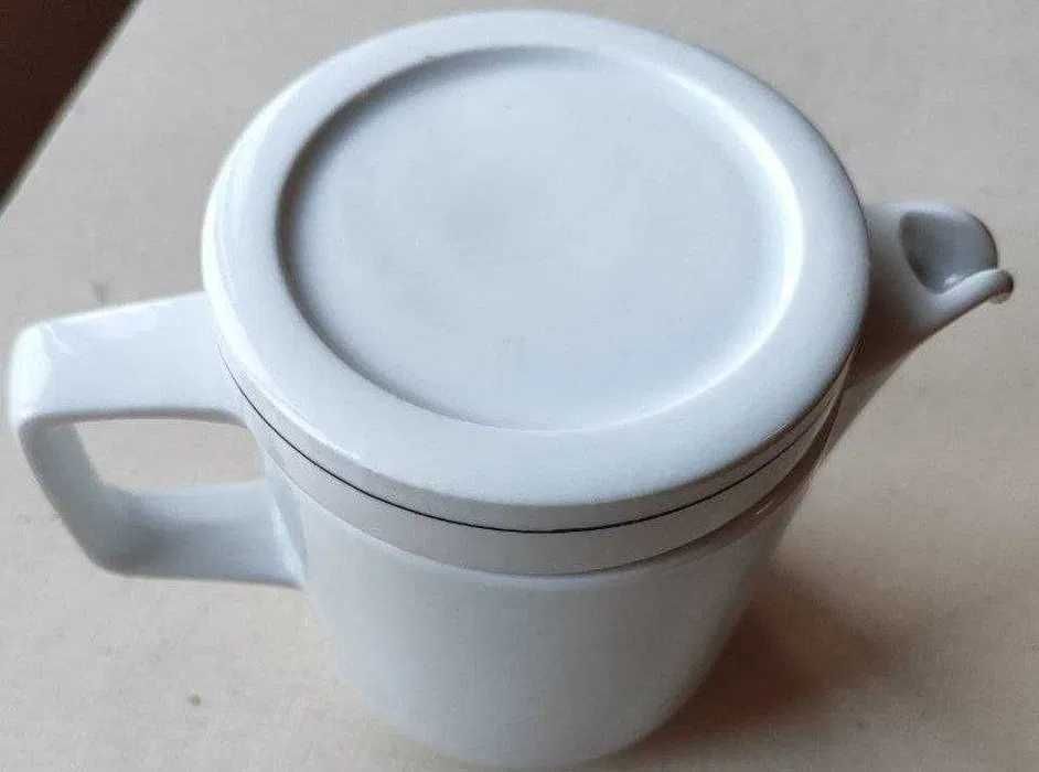 Молочник из Фарфора - производство - АВСТРИЯ 60.000 Объём - 600 мл