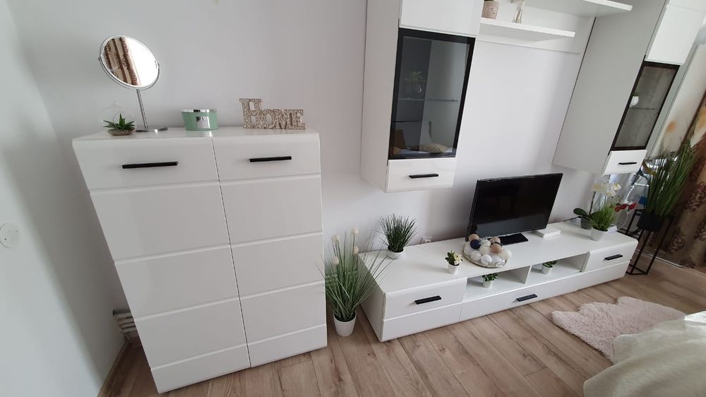 Particular Garsoniera mobilata,utilata complect, Tractorul -Coresii