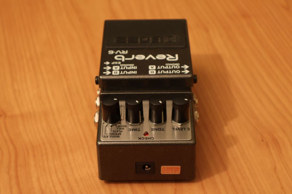 Boss Reverb Гитарная Педаль