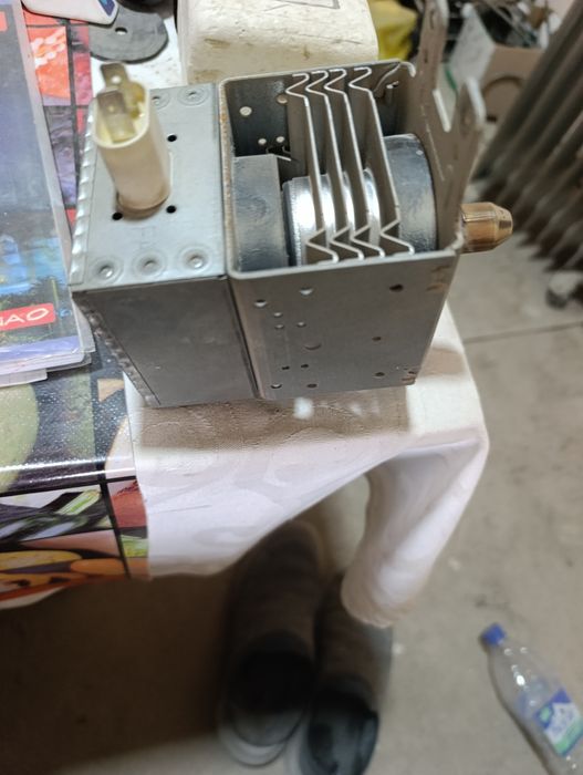 Магнетрон от микроволновки