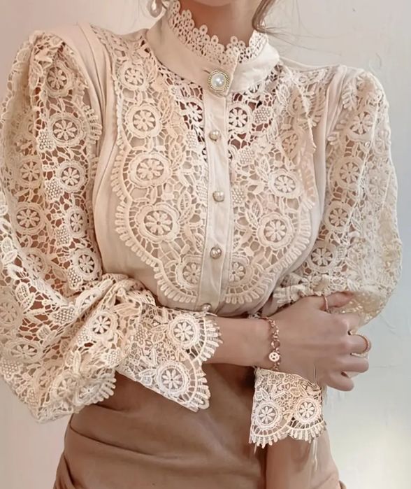 Дамска дантелена блуза/риза в бежово