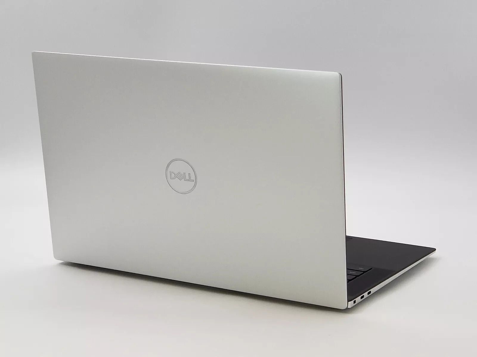 Laptop gaming • Dell XPS 9530 • i7-13700H • NVIDIA GeForce RTX 4050