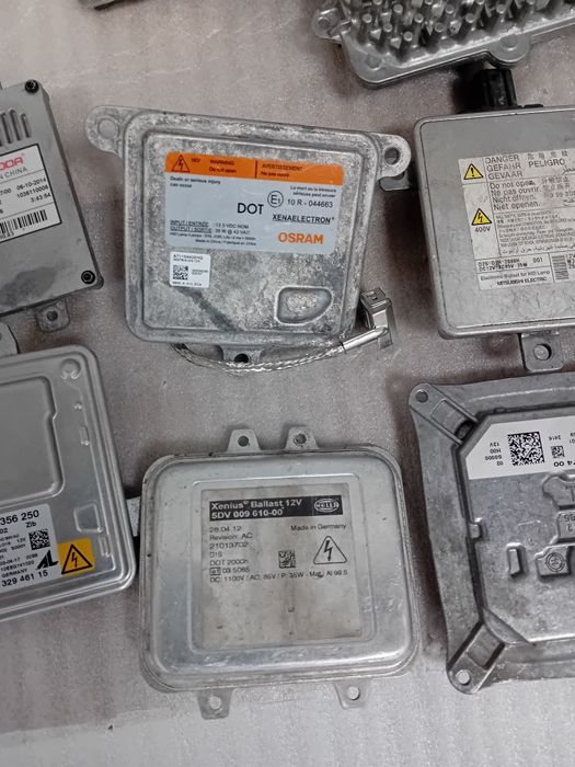 Calculatoare xenon diferite mărci de mașini.