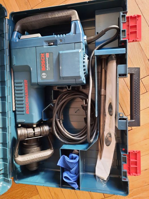 BOSCH Електрически къртач GSH 11 E