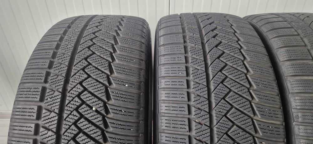 Зимни гуми 245/45/R18 Continental RSC