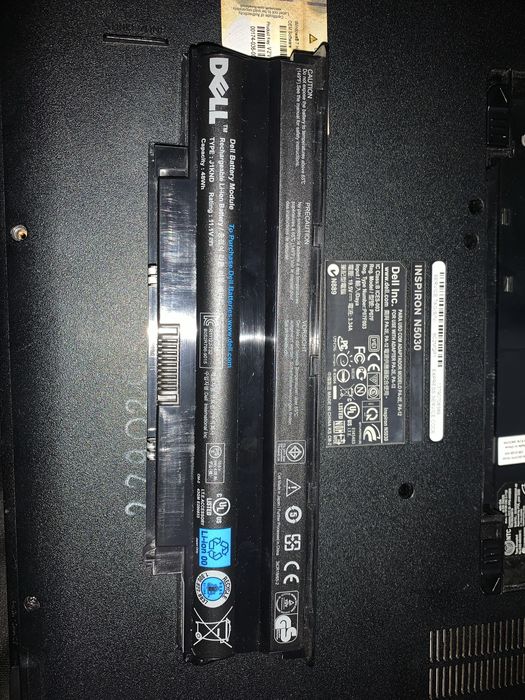 Laptop Dell Inspiron N5030 – funcționează perfect, fără încărcător