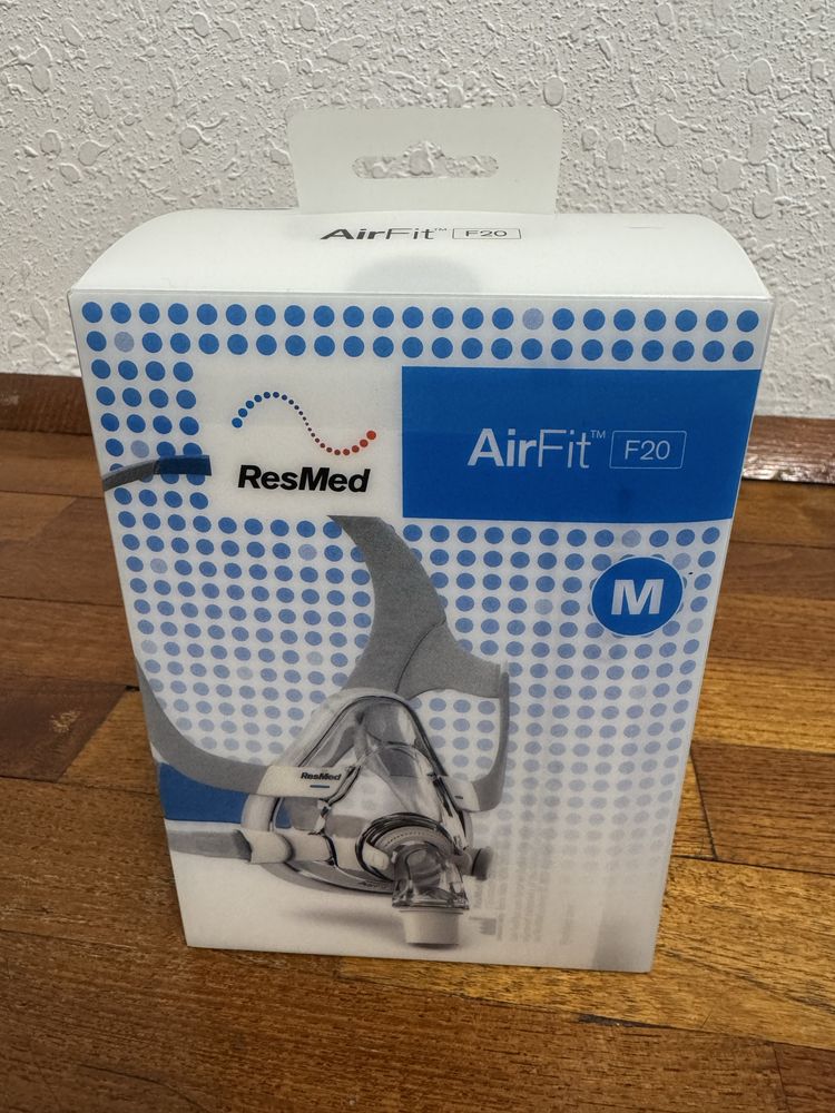 Продавам апарат за сънна апнея ResMed AirSense 10 AutoSet + аксесоари