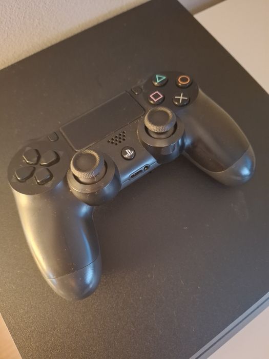Consola PS 4 Slim 500GB