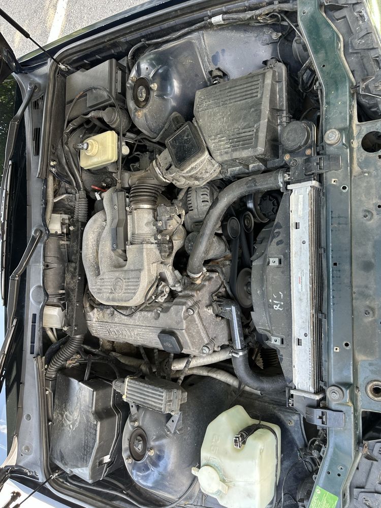 Bmw e36 sedan // 318i // fara rugina // fiscal pe loc