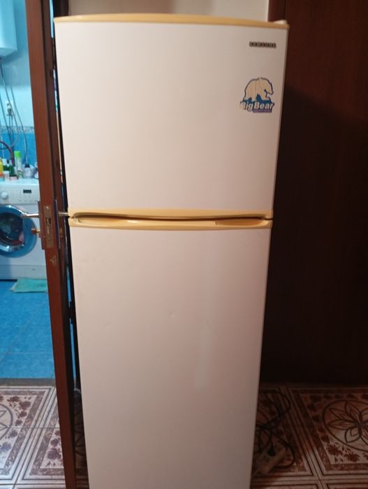 Срочно продам Холодильник