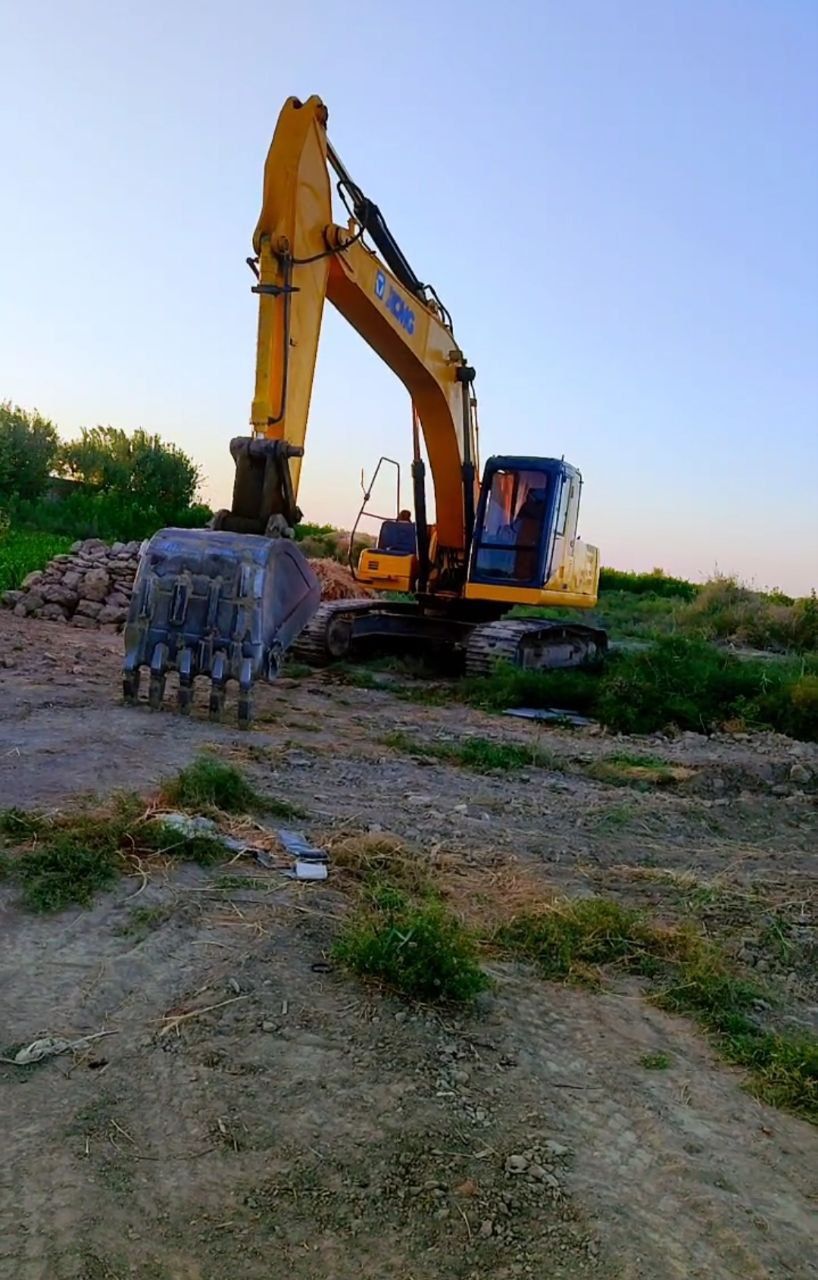 ekiskavator XCMG 260