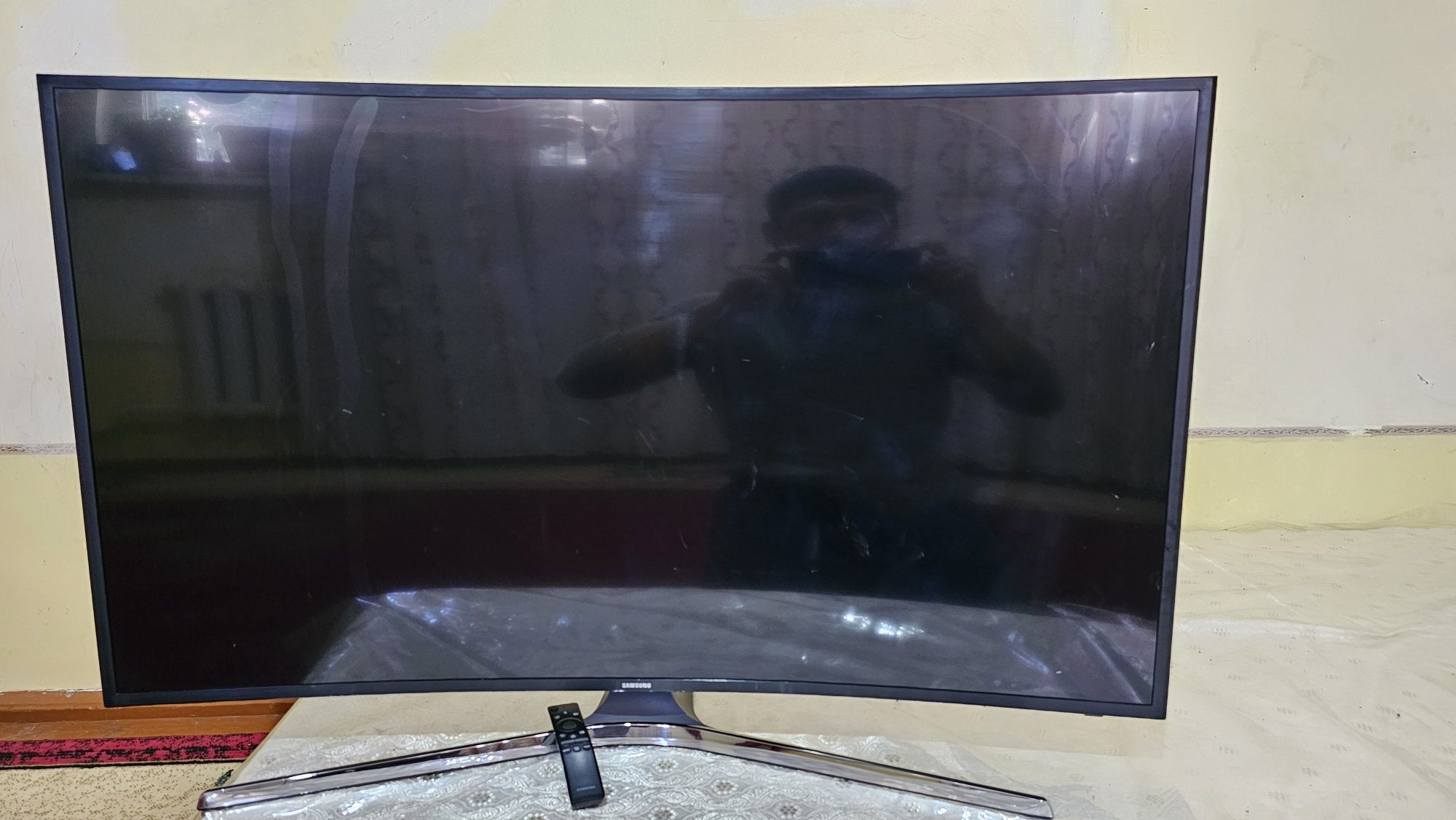 Samsung телевизор UE 49MU 6300U UHD 4K