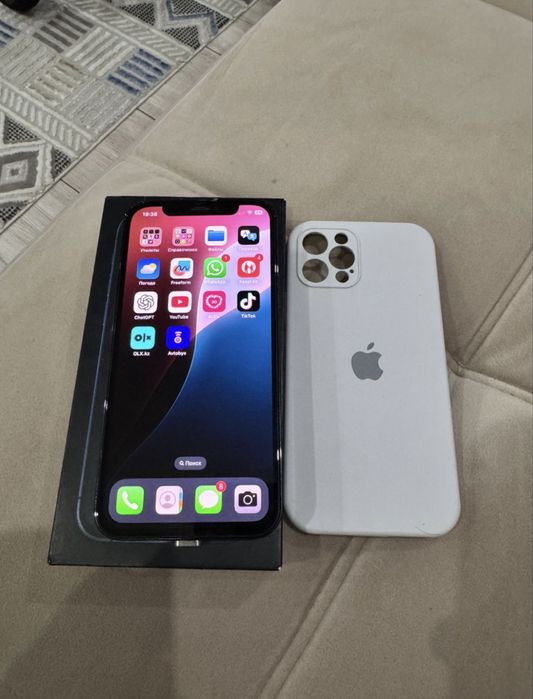 Продам Iphone 12 128gb