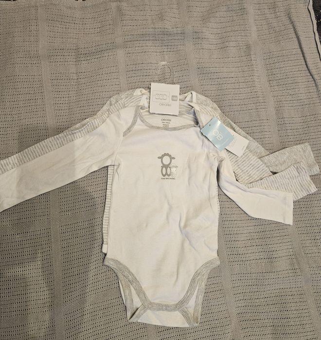 Комплект нови бодита Obaibi (3бр.), 18 м.