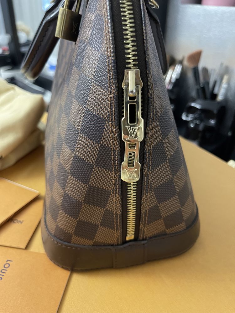 Louis Vuitton Alma PM