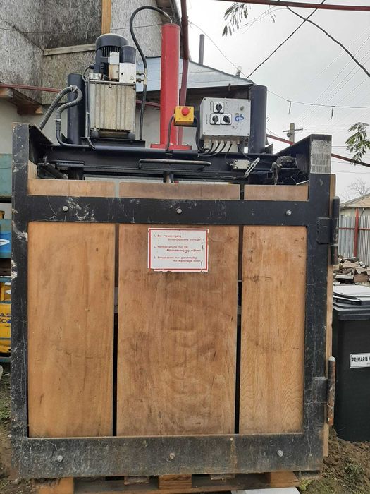 Presa Compactoare Carton Si Peturi