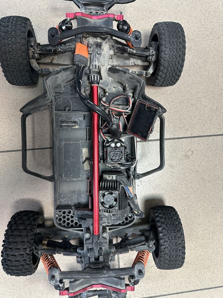 Arrma senton 3S RC модел