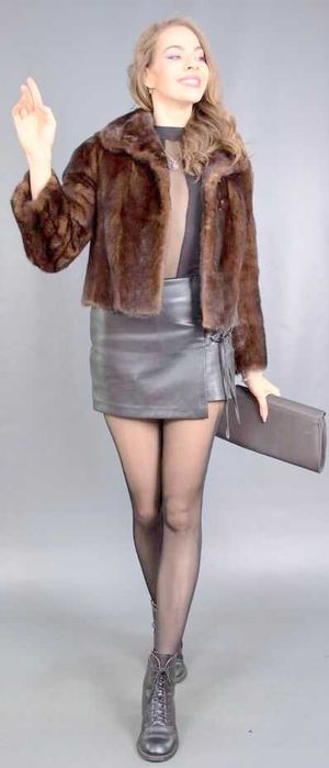 SUPER LOOK!!Splendida jacheta din blana de vizon mocaccino.