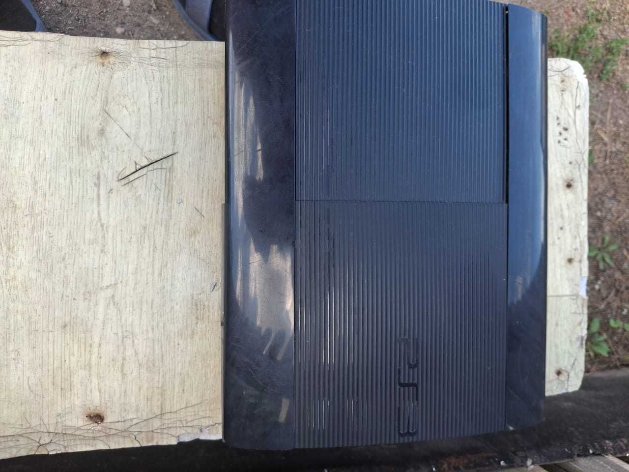 Продаю PlayStation 3 + 6 игр