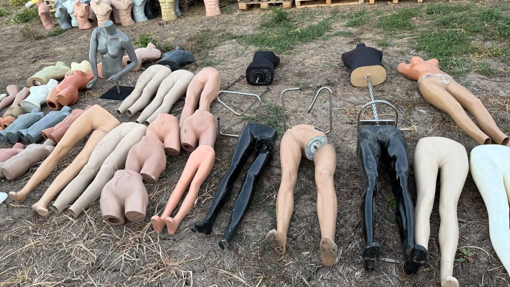 Bust dama din plastic, manechin pentru expunere pe raft si in vitrine