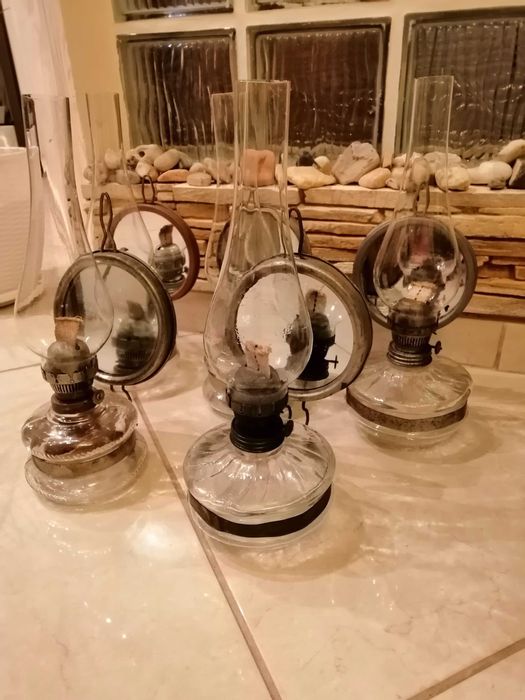 Lămpi cu petrol vechi