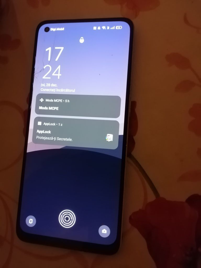 Vând oppo reno 7 128 GB 8 GB RAM