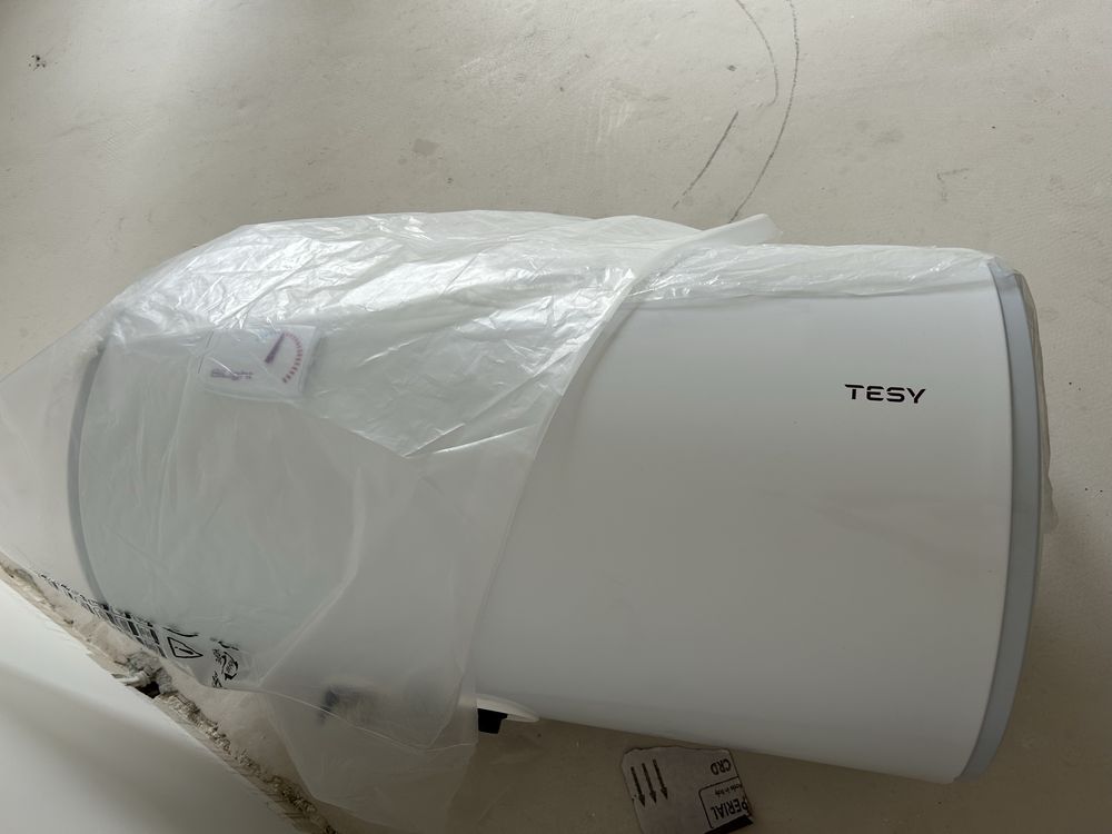 Бойлер Tesy хоризонтален 80л