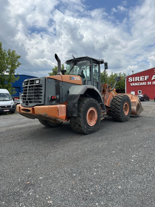 Incarcator frontal/vola Hitachi Zaxis ZW250 2007/8205h/24500kg/cantar