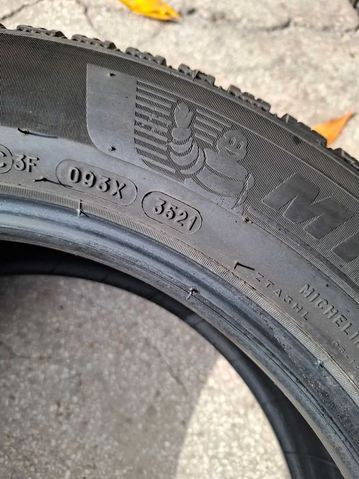 4 Зимни гуми Мишелин 215/55/17 ДОТ21 (безплатно поставяне)