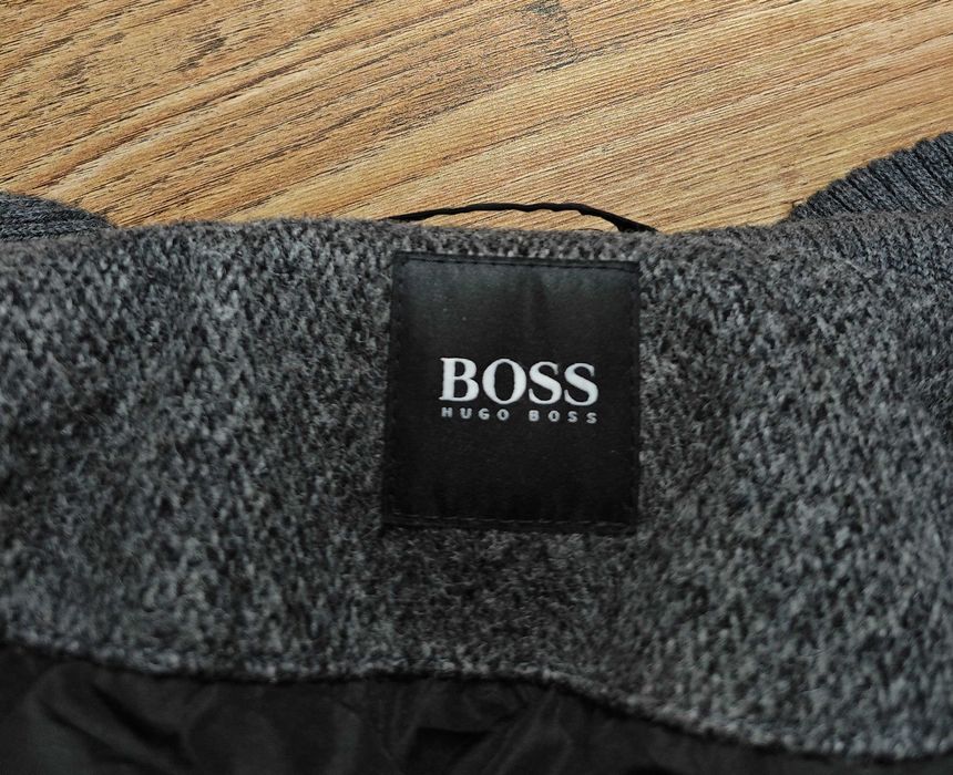 HUGO BOSS Оригинално мъжко вълнено палто размер 052 / XL