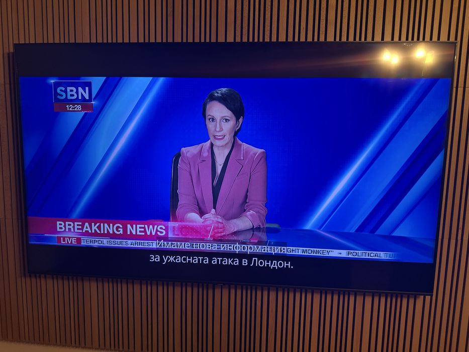 Телевизор Samsung 75” QLED 4K Smart TV QE75Q60T – Отлично състояние