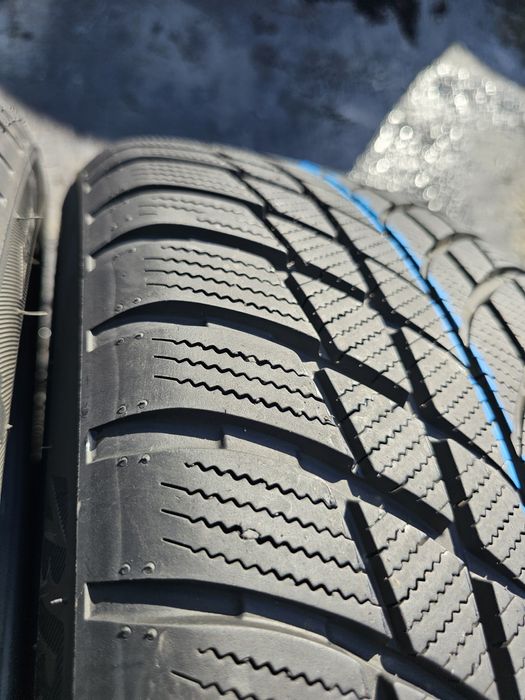 225 50 18 Bridgestone m+s RFC