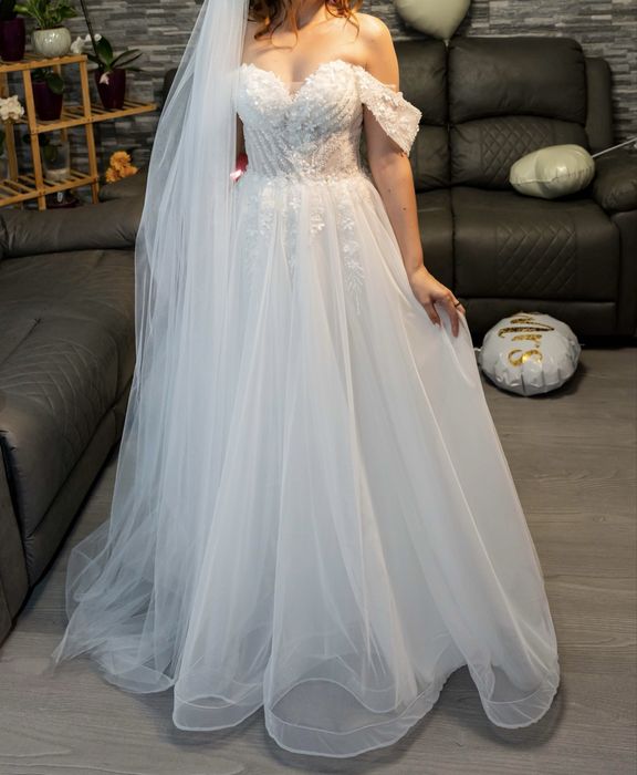 Rochie de mireasa + voal + crinolina