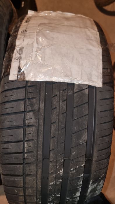 Anvelope vară 245 45 r18