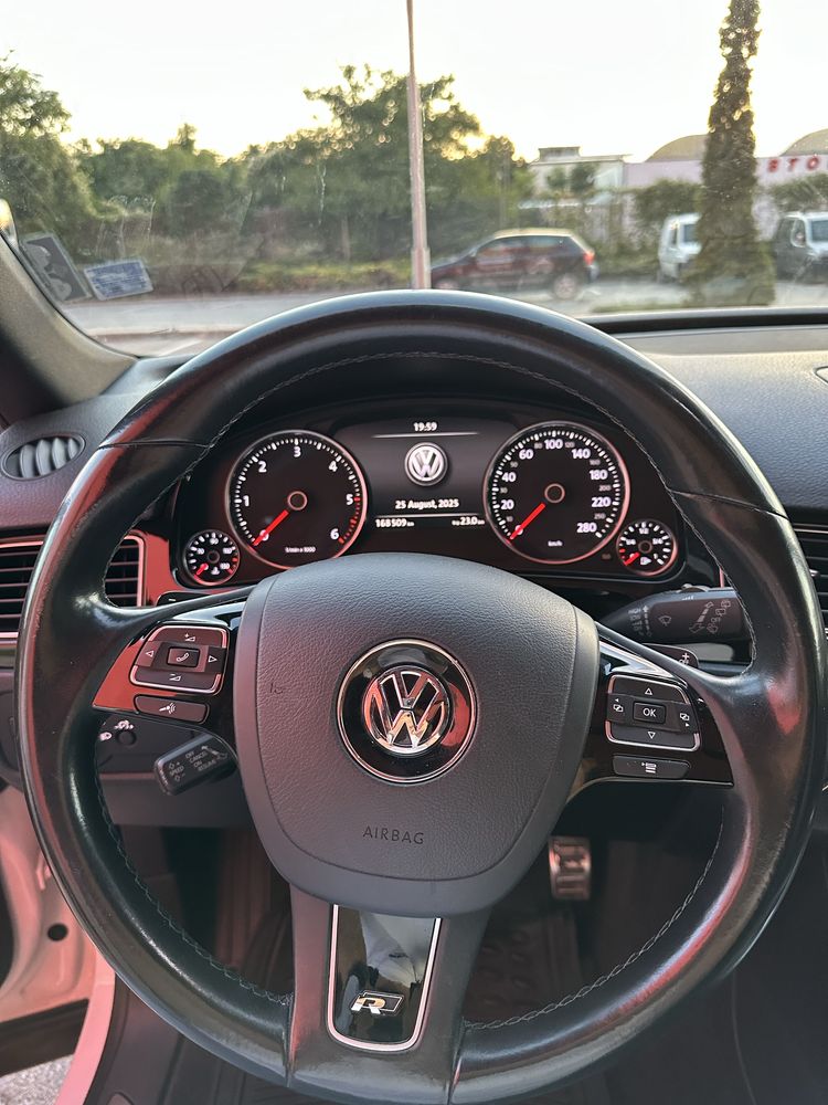 Volkswagen Touareg 3.0 diesel (7p)