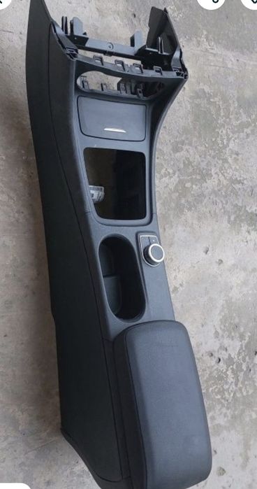 Продам бар от мерседес CLA модели.состояние отличное оригинал из мерса