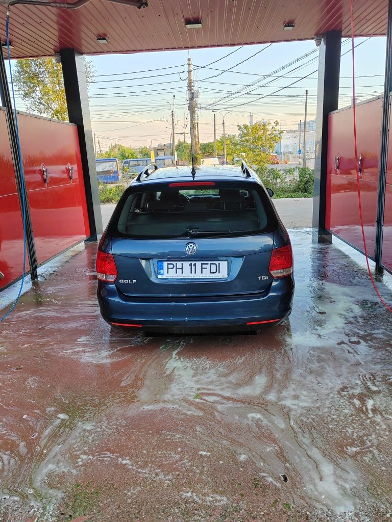 Vând Golf 5 1.9 TDI