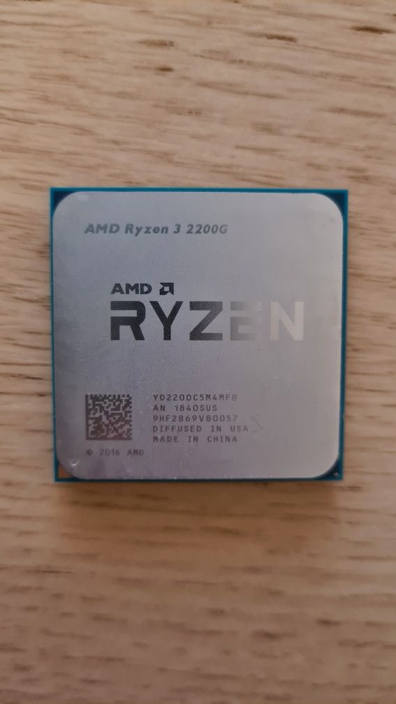 Procesor AMD Ryzen 3 2200G