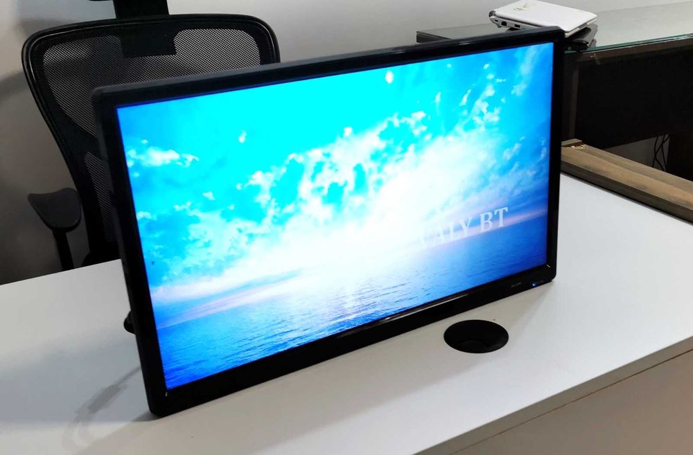 Televizor bucatarie led - Terris 2242 - 22 inch-56 cm - impecabil