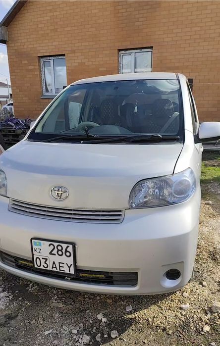 Tayota porte Машина