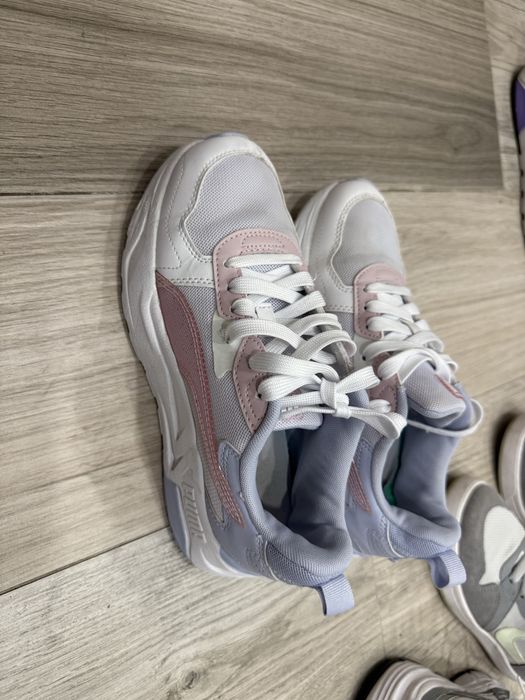 Маратонки Nike и Puma
