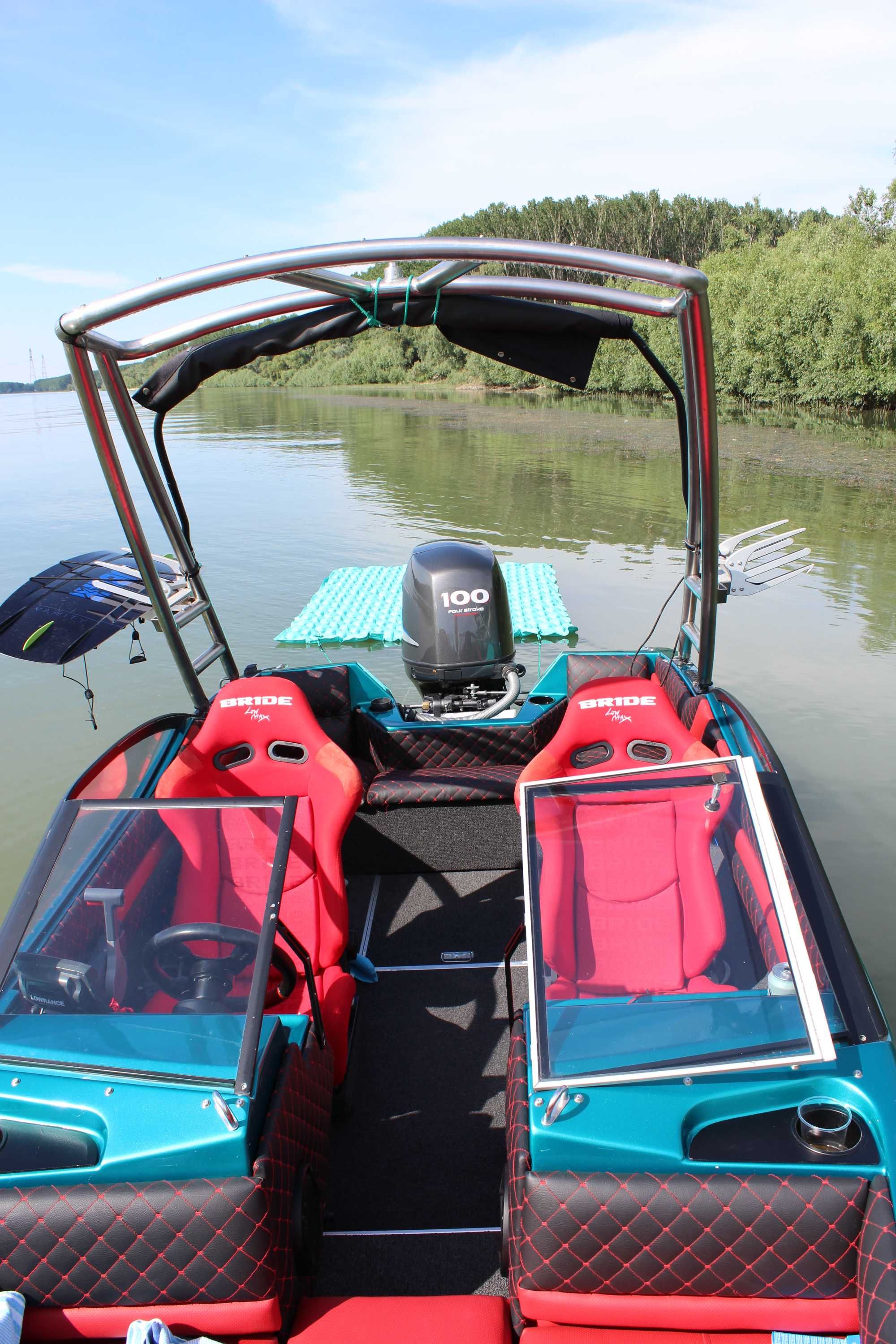 Barca Bayliner Capri 1700