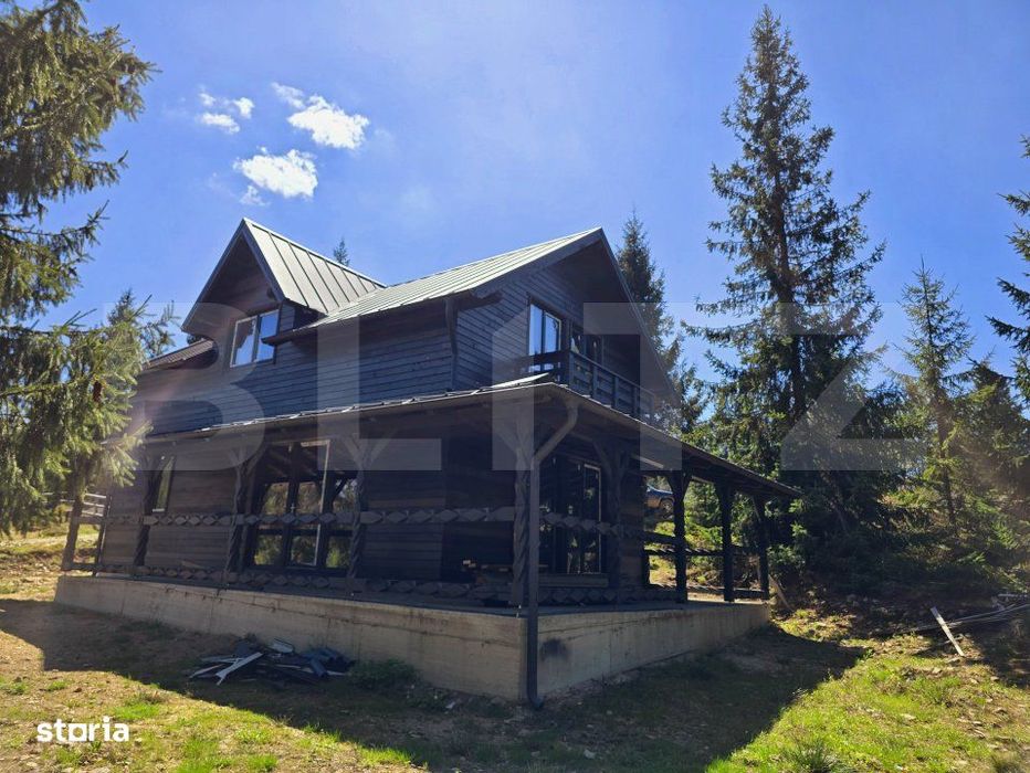 Cabana moderna in Marisel, 4 dormitoare, teren de 1000mp