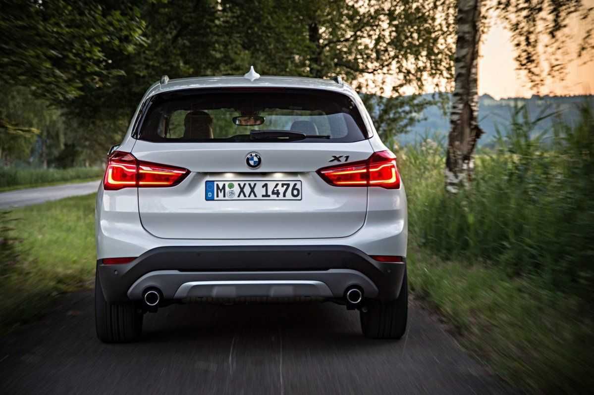 Емблема X1 ( БМВ Х1 / BMW X1 )- КОД: 15080