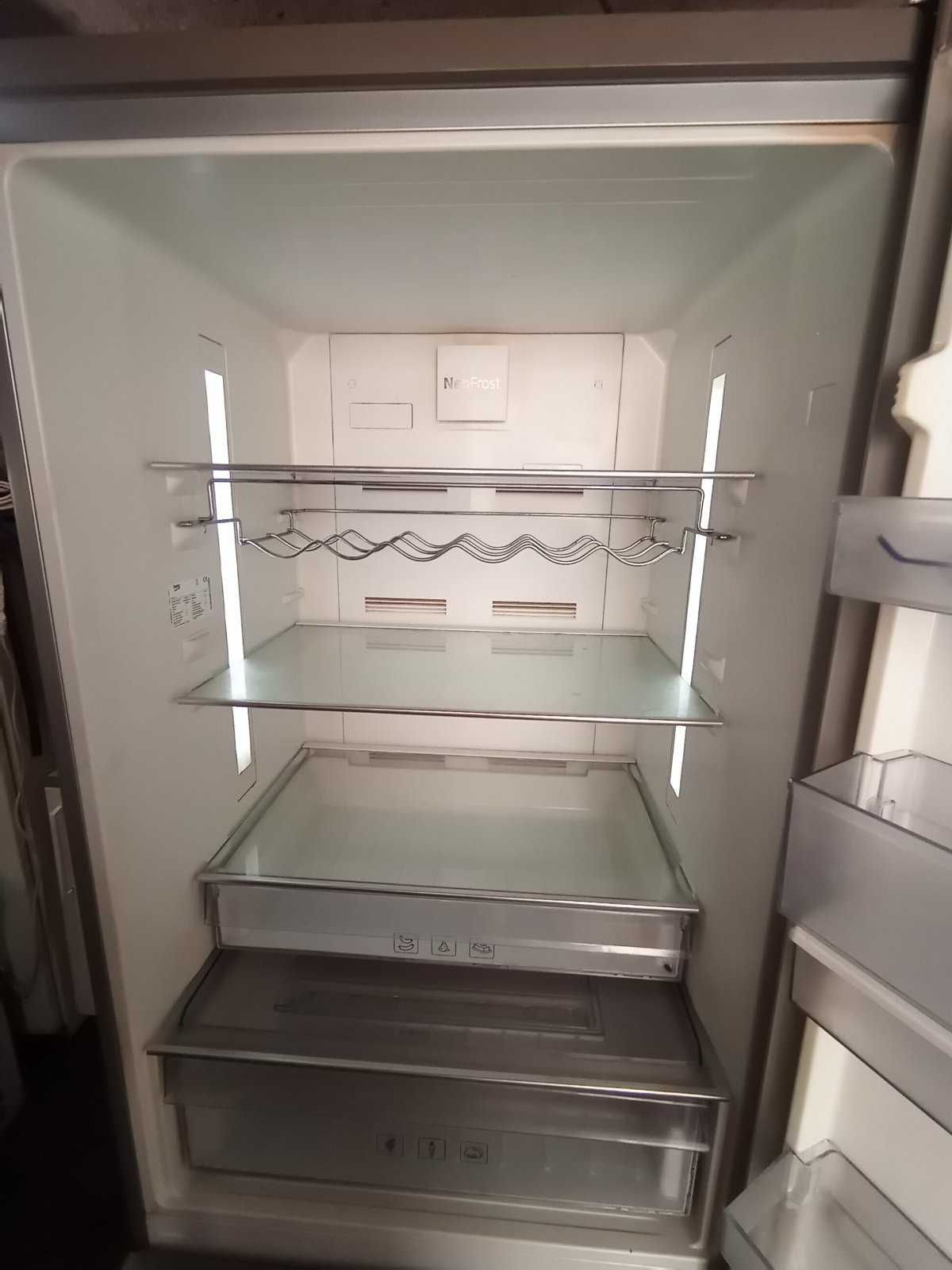 Продавам хладилник ВЕКО