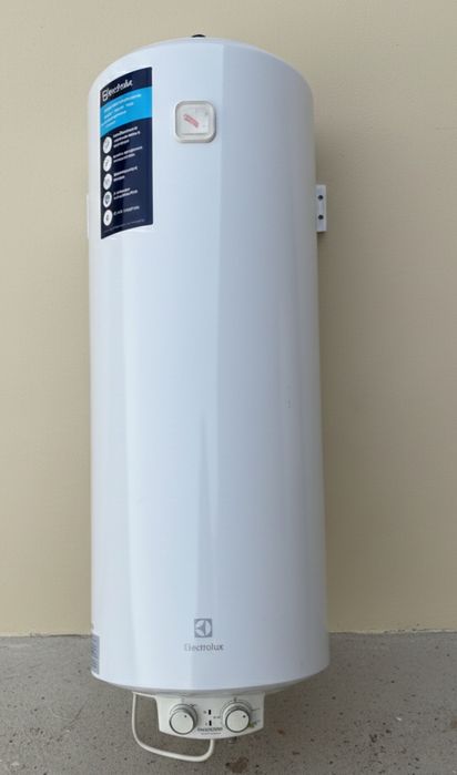 Водонагреватель  Electrolux